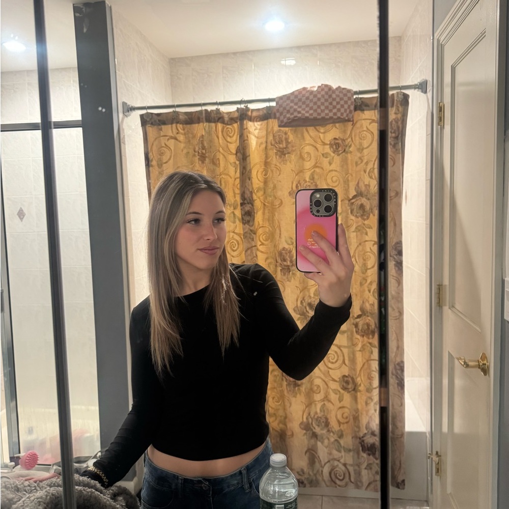 Women's Black Long Sleeve Top